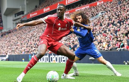 Chelsea, 6 maç sonra ilk puanını Liverpool deplasmanında aldı